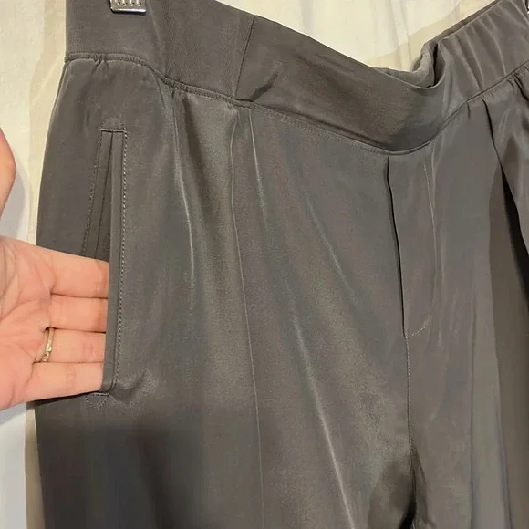 Atm Pleated Front Silk Charcoal Grey Slightly Cropped Pull On Jogger